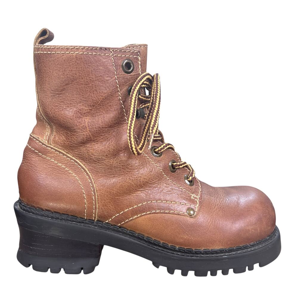 Vintage Y2K Mia Tan Distressed Chunky Lug Sole Combat Boot Size 7.5